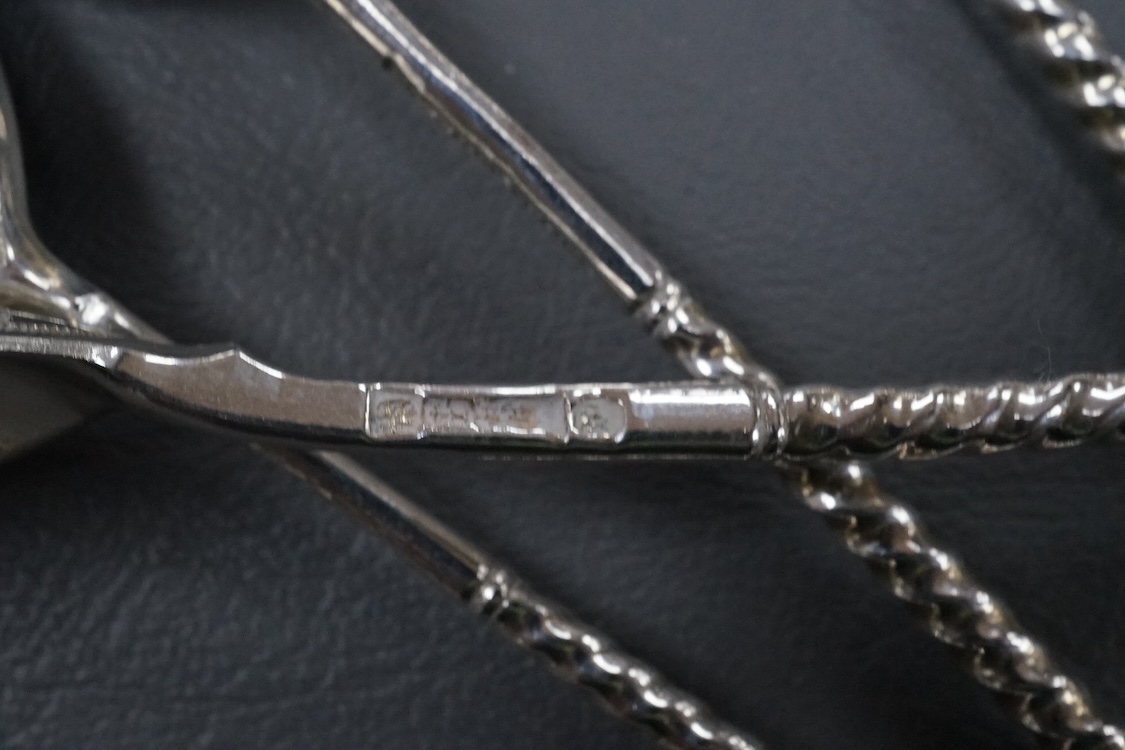 A set of six late 19th century Russian 84 zolotnik teaspoons, with spiral stems, indistinct master, Moscow, 1894, 13.3cm, 4oz.